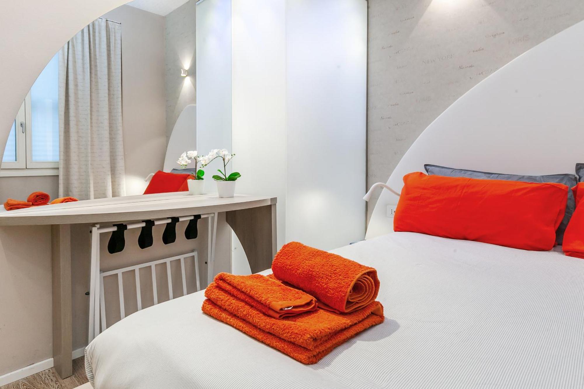 Orange M3 Duomo 12 Min Appartement *